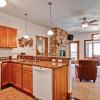 Отель Black Canyon Inn Unit F7 Deluxe, фото 7