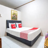 Отель Pondok Yanti by OYO Rooms, фото 6