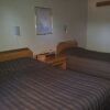 Отель Fitzherbert Castle Motel в Палмерстон-Норте