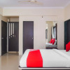 Отель OYO 17121 Hotel Yashraj Inn, фото 4