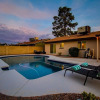 Отель Modern Comforts Near Old Town Scottsdale and Asu!, фото 23