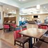 Отель Comfort Suites University, фото 14