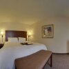 Отель Hampton Inn & Suites West Bend, фото 29
