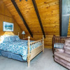 Отель Cozy Cabin On The Cove - Lakefront with Private Dock by Yosemite Region Resorts, фото 2