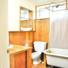 Отель Cozy 1 BD Suite Centrally Located North Vancouver, фото 10