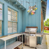 Отель Eclectic Mandeville Home: Walk to Lakefront Park, фото 13