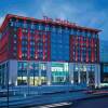 Отель Tudors Esuites Birmingham Apartments With Gated Parking в Бирмингеме