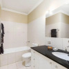 Отель Domain Two Apartment, фото 7