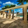 Отель Direct Ocean Front Villa With Private Pool + View! Boca Catalina Malmok! в Мальмке
