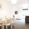 Отель *NEW* Central Derby Apt, with Parking - Sleeps 6, фото 11