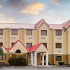 Отель Microtel Inn & Suites by Wyndham Knoxville в Ноксвилле