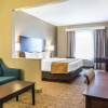 Отель Comfort Suites North, фото 3
