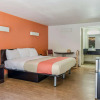 Отель Rodeway Inn, фото 5