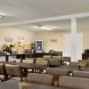 Отель Travelodge by Wyndham Kamloops Mountview, фото 27