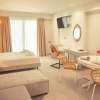 Отель IO Luxury Pool & Hot Tub Suites, фото 12