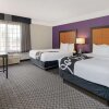 Отель La Quinta Inn & Suites by Wyndham Phoenix Scottsdale, фото 35