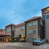 Отель La Quinta Inn & Suites by Wyndham Alvin, фото 13