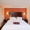 Отель Hampton Inn & Suites Stamford, фото 7