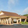 Отель Days Inn Conference Center Southern Pines Pinehurst в Сазерн-Пайнс