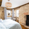Отель Windsor Cottage-Bolthole in heart of CN, фото 10