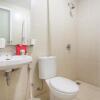 Отель RedDoorz Plus @ Riverside Malang, фото 8