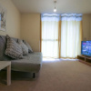Отель Mordern Top Floor Apartment With Free Parking, фото 3