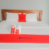 Отель RedDoorz near Exit Toll Sadang, фото 3