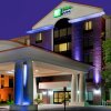 Отель Holiday Inn Express Hotel & Suites Chesapeake, an IHG Hotel в Чесапике