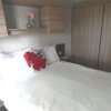 Отель Two Bedroom Caravan St Osyth Hoilday Park в Клактон-он-Си