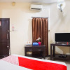 Отель OYO 91878 Cherry Red Hotel, фото 18