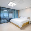 Отель Yeosu wellstay pool villa, фото 4