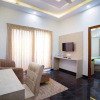 Отель Treebo Galaxy Kings Suites, Hebbal, фото 5
