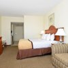 Отель Best Western Plus Holiday Sands Inn & Suites, фото 2