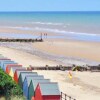 Отель 2bed-beachfront Sea-view-norfolk Home-pet Friendly, фото 17