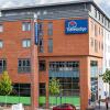 Отель Travelodge Camberley Central, фото 1