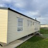 Отель Impeccable 4-bed Caravan in Clacton-on-sea, фото 22