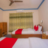 Отель OYO 227 Hotel Moonstone Inn, фото 11