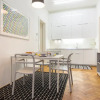 Отель Stylish Modern Apartment In Malastrana, фото 7