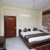 Отель Oyo 10071 Sector 44, фото 21