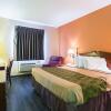 Отель Econo Lodge Inn & Suites, фото 7