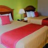 Отель Oak Tree Inn & Suites, фото 16