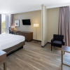 Отель La Quinta Inn & Suites by Wyndham Tulsa Downtown/Route 66, фото 5