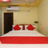 Отель B Square Inn By OYO Rooms, фото 9