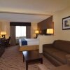 Отель Holiday Inn Express Hotel & Suites San Antonio-Airport North, an IHG Hotel, фото 7