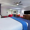 Отель Holiday Inn Express Hotels & Suites Houston East, an IHG Hotel, фото 3
