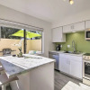 Отель Palm Springs Abode w/ Pool Access, Near Golfing, фото 10