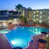 Отель La Quinta Inn & Suites by Wyndham Ft. Myers-Sanibel Gateway, фото 17