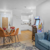 Отель Comfyluxe 2bed 2bath,central,sleeps7,arcademachine, фото 13