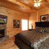 Отель Majestic Mountain Pool Lodge - Seven Bedroom Cabin, фото 2