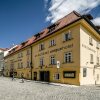 Отель Archibald At the Charles Bridge, фото 1